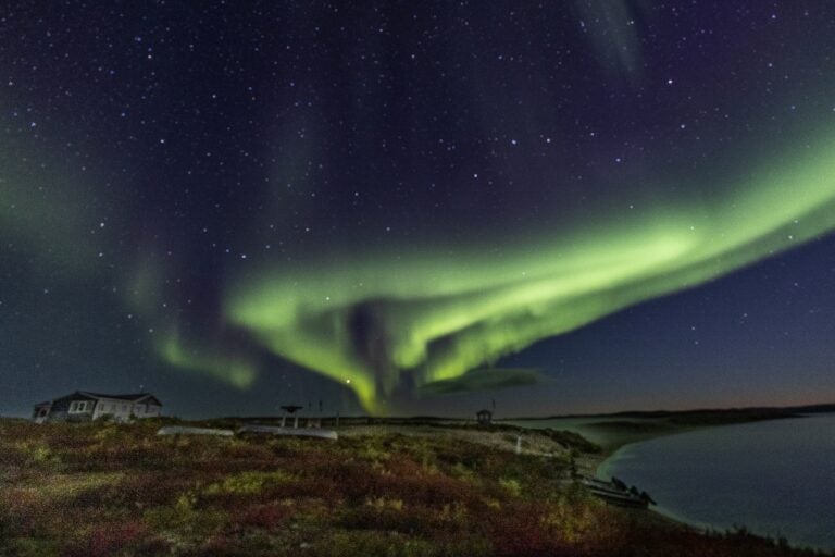 Peterson's Point Lake Lodge | The Aurora Borealis Explained - What ...